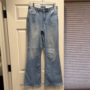 Democracy Light Blue Flare Jeans Size 6. Excellent condition!